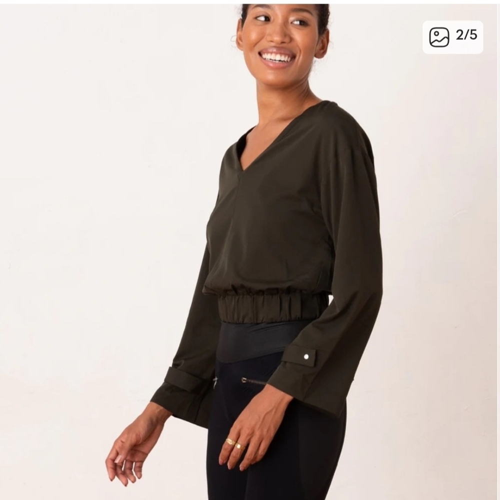 ADAY Chill Out Top In Olive